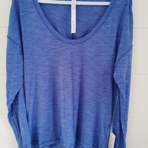 Lululemon SZ 10 shirt